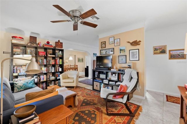 4559 24TH AVENUE N, St Petersburg, FL 33713
