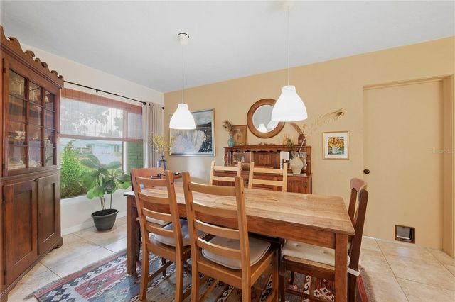 4559 24TH AVENUE N, St Petersburg, FL 33713