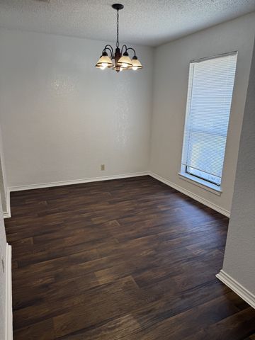 4402 Tall Meadow Lane, Fort Worth, TX 76133