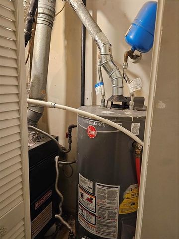 2068 Oak Park Lane, Decatur, GA 30032