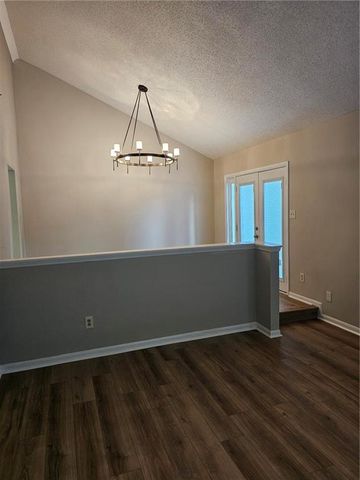 2068 Oak Park Lane, Decatur, GA 30032