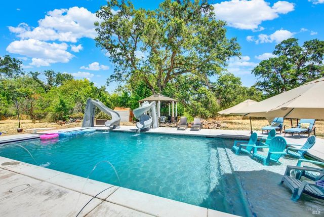 7630 Acacia Ln, Vacaville, CA 95688