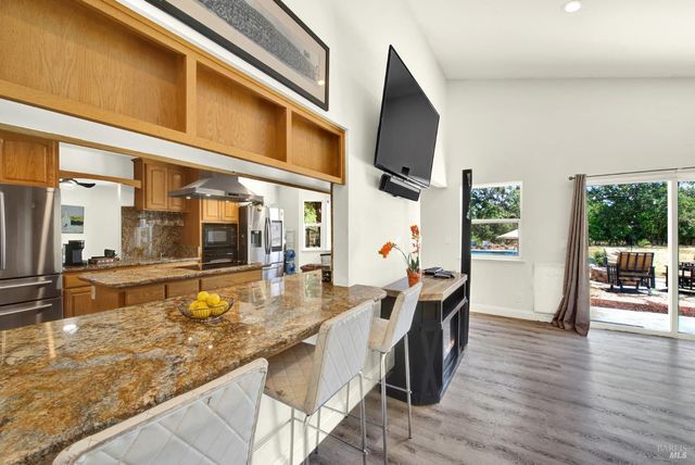 7630 Acacia Ln, Vacaville, CA 95688
