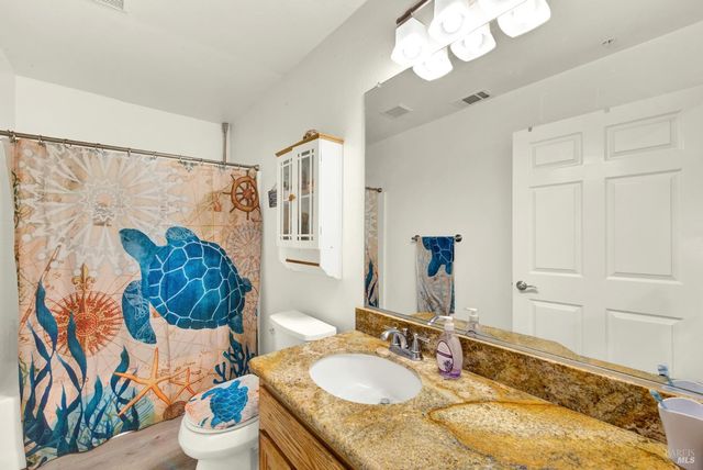 7630 Acacia Ln, Vacaville, CA 95688