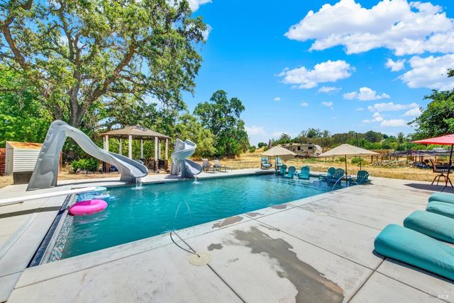 7630 Acacia Ln, Vacaville, CA 95688