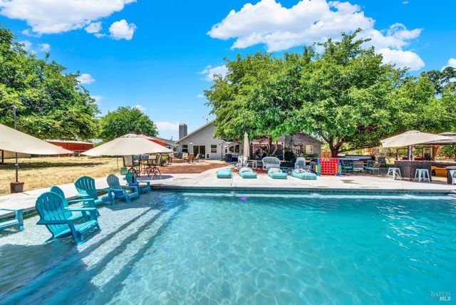 7630 Acacia Ln, Vacaville, CA 95688