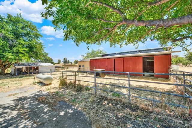 7630 Acacia Ln, Vacaville, CA 95688