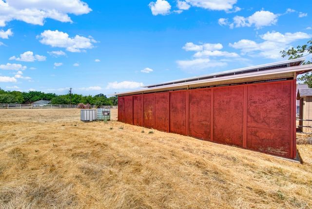 7630 Acacia Ln, Vacaville, CA 95688