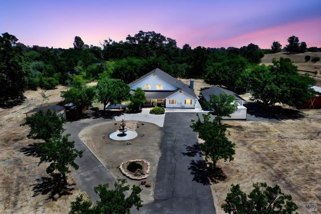 7630 Acacia Ln, Vacaville, CA 95688