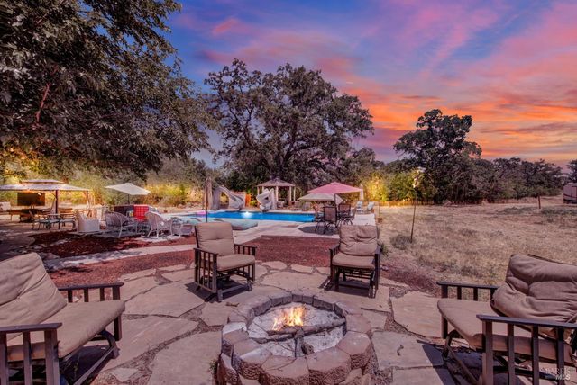 7630 Acacia Ln, Vacaville, CA 95688