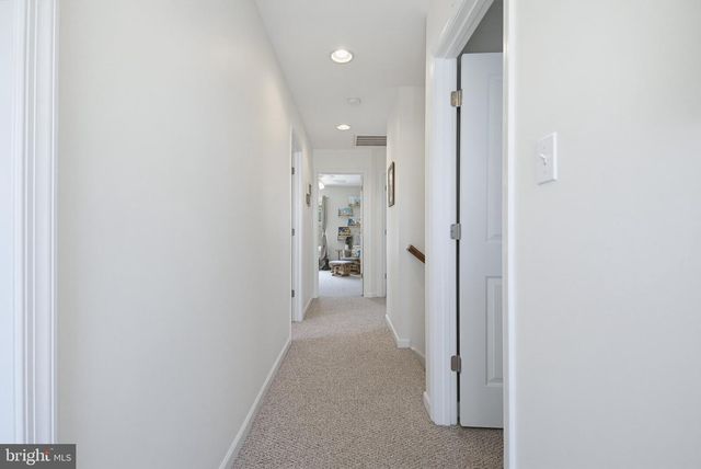 307 CABOT CIR, Willow Street, PA 17584