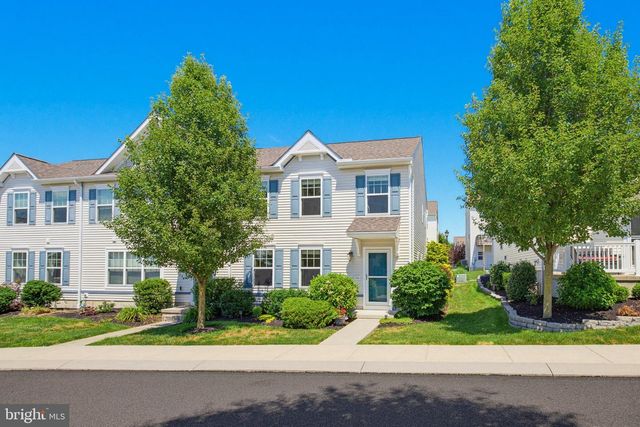 307 CABOT CIR, Willow Street, PA 17584