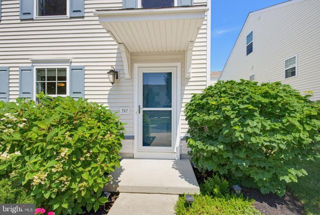 307 CABOT CIR, Willow Street, PA 17584