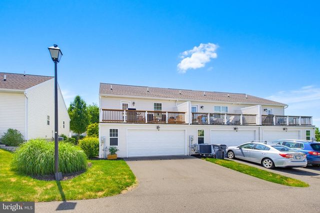 307 CABOT CIR, Willow Street, PA 17584
