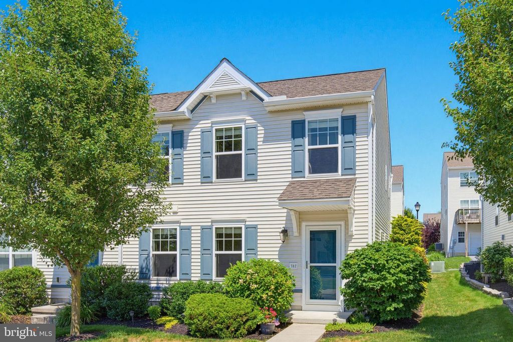 307 CABOT CIR, Willow Street, PA 17584