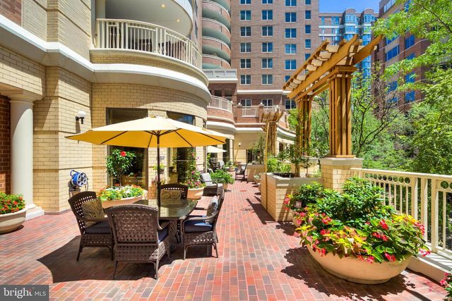 900 N Taylor St Apt 1925, Arlington, VA 22203