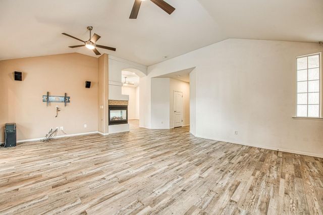 2480 Alamos Avenue, Clovis, CA 93611