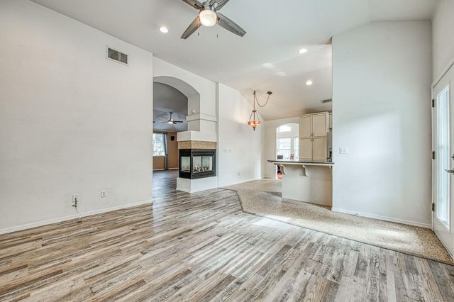 2480 Alamos Avenue, Clovis, CA 93611