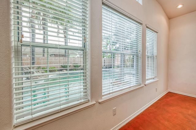 2480 Alamos Avenue, Clovis, CA 93611