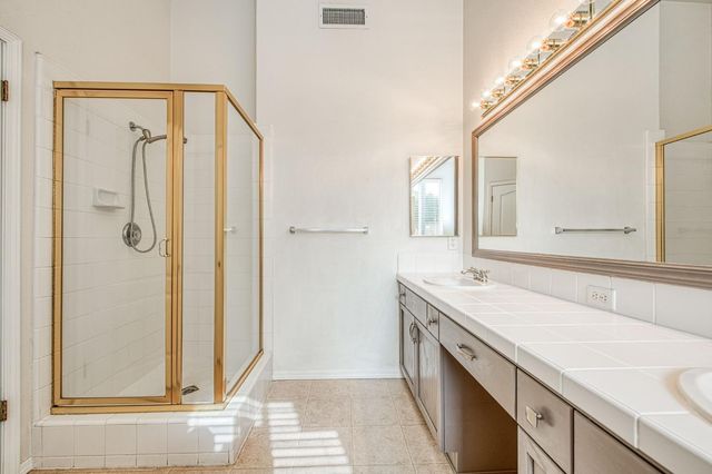 2480 Alamos Avenue, Clovis, CA 93611