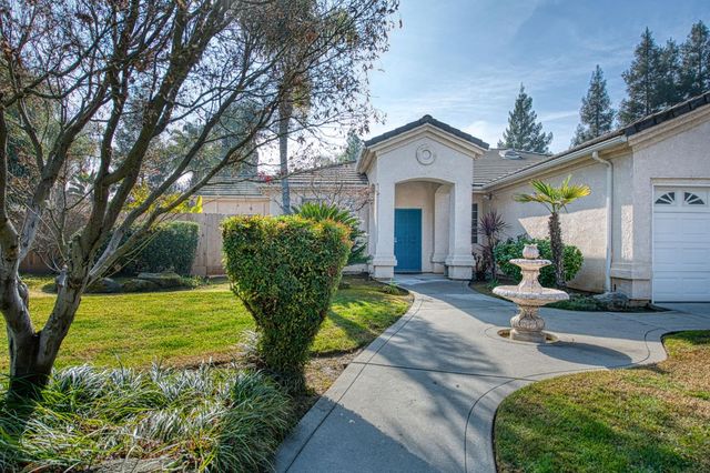 2480 Alamos Avenue, Clovis, CA 93611