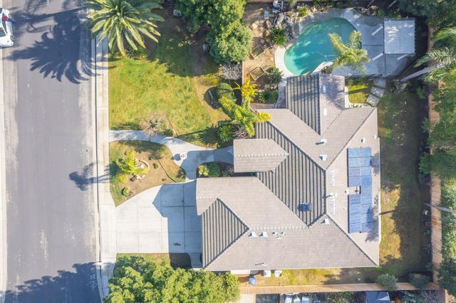 2480 Alamos Avenue, Clovis, CA 93611