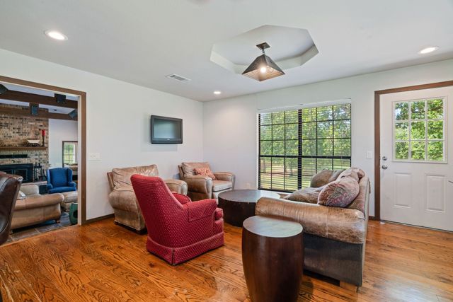 3893 FM 906, Powderly, TX 75473