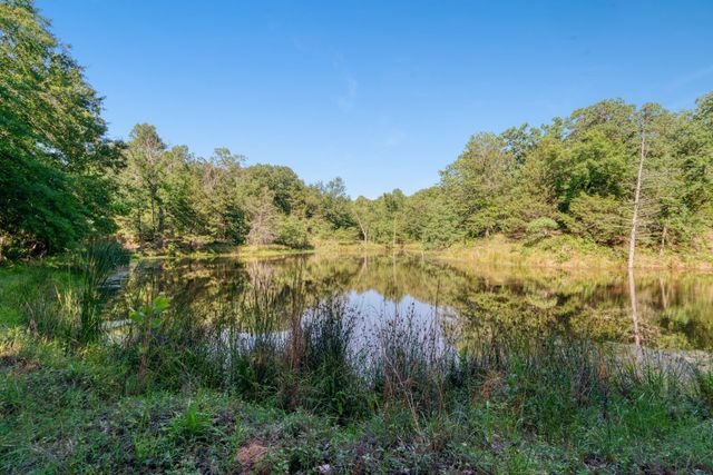 3893 FM 906, Powderly, TX 75473