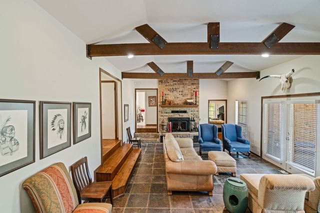 3893 FM 906, Powderly, TX 75473