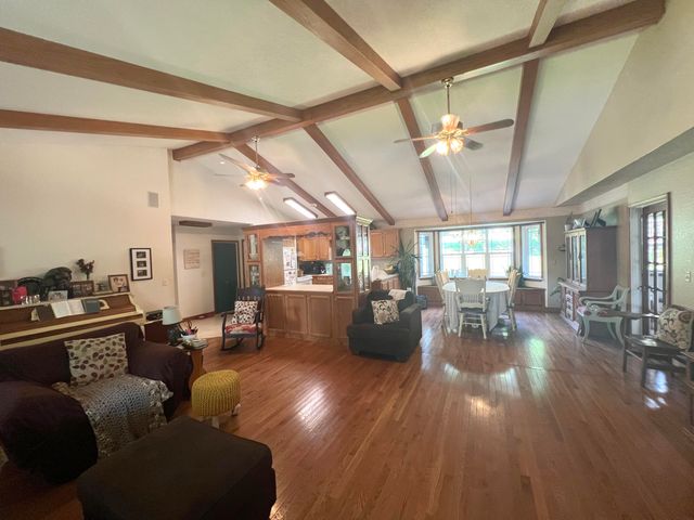 1014 Sassafras Street, Willow Springs, MO 65793