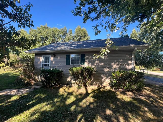 1014 Sassafras Street, Willow Springs, MO 65793