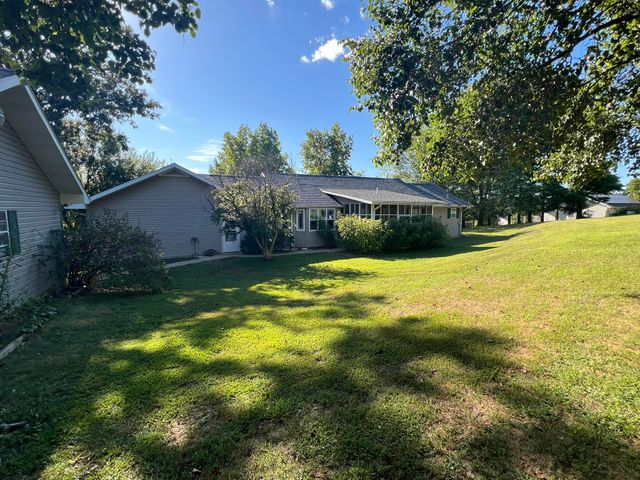 1014 Sassafras Street, Willow Springs, MO 65793