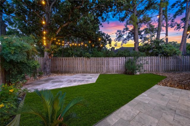 407 Barkers Landing Court, Houston, TX 77079