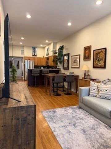 1255 N Honore Street 1, Chicago, IL 60622