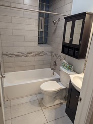 1255 N Honore Street 1, Chicago, IL 60622