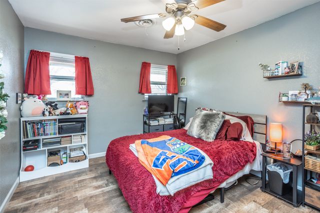 1907 Bridle Lane, Gainesville, TX 76240