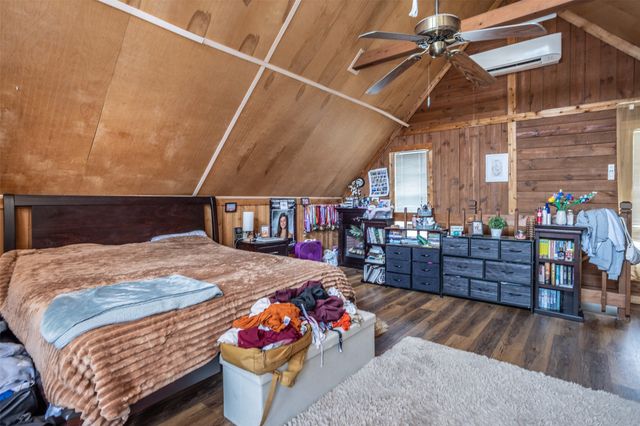 1907 Bridle Lane, Gainesville, TX 76240