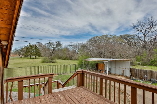 1907 Bridle Lane, Gainesville, TX 76240