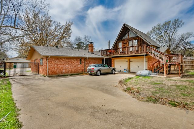 1907 Bridle Lane, Gainesville, TX 76240