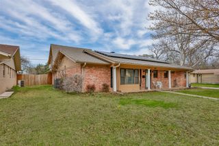 1907 Bridle Lane, Gainesville, TX 76240