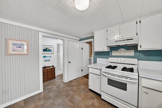 70104 Treasure Island Road, Union, MI 49130