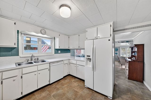 70104 Treasure Island Road, Union, MI 49130