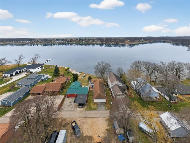 70104 Treasure Island Road, Union, MI 49130