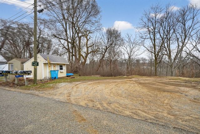 70104 Treasure Island Road, Union, MI 49130
