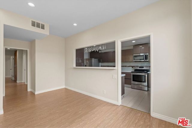 2175 S Beverly Glen Boulevard 406, Los Angeles, CA 90025