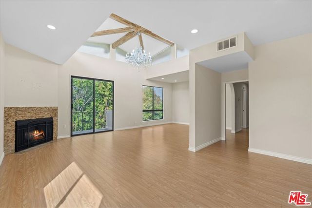 2175 S Beverly Glen Boulevard 406, Los Angeles, CA 90025