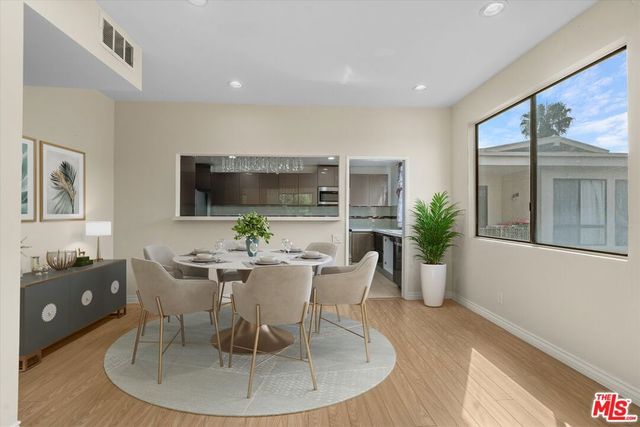 2175 S Beverly Glen Boulevard 406, Los Angeles, CA 90025