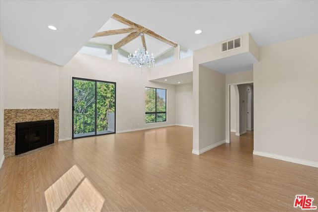 2175 S Beverly Glen Boulevard 406, Los Angeles, CA 90025