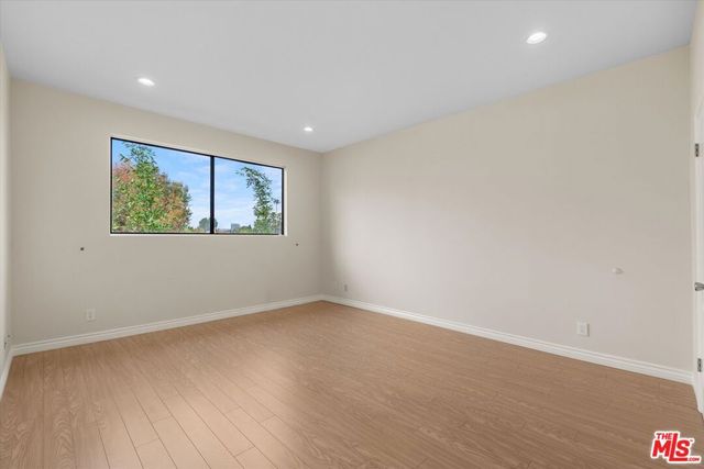 2175 S Beverly Glen Boulevard 406, Los Angeles, CA 90025