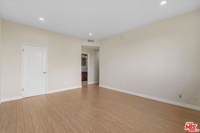 2175 S Beverly Glen Boulevard 406, Los Angeles, CA 90025
